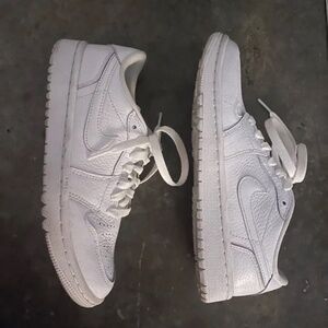 Nike golf women’s sneakers AJ1 low air jordan 1 leather 7 triple white 5.5